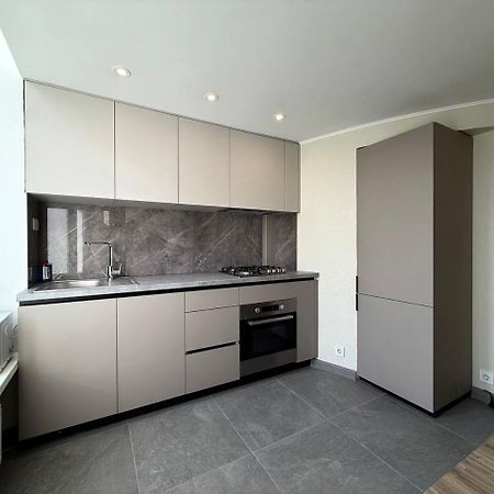 18 Deribasivska Street Jacuzzi Apartment Одеса Екстер'єр фото