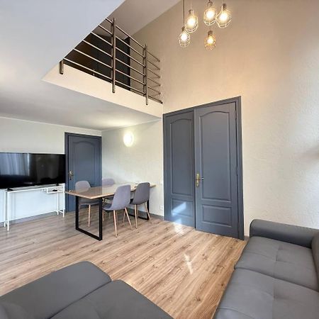 18 Deribasivska Street Jacuzzi Apartment Одеса Екстер'єр фото
