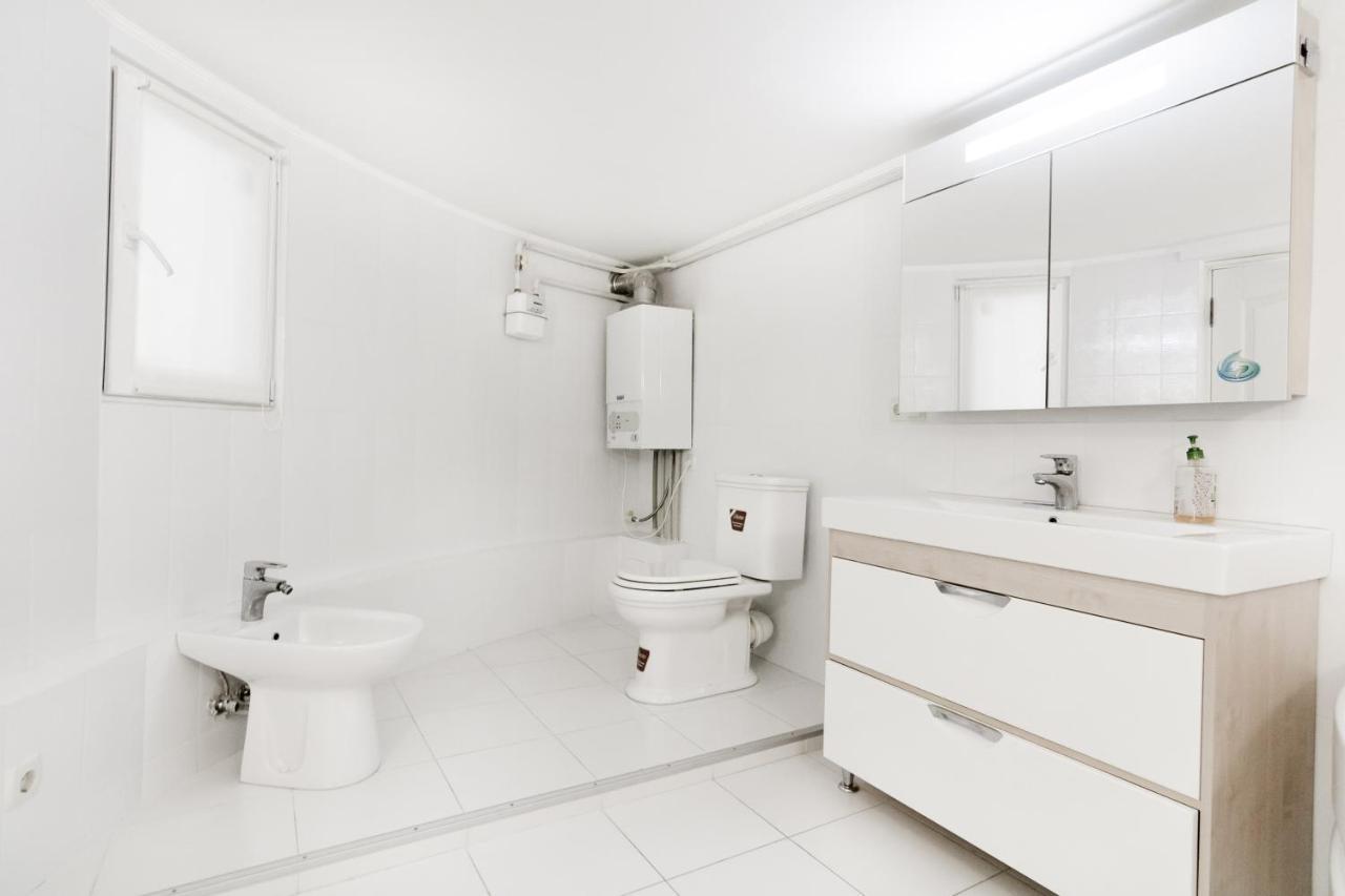 18 Deribasivska Street Jacuzzi Apartment Одеса Екстер'єр фото