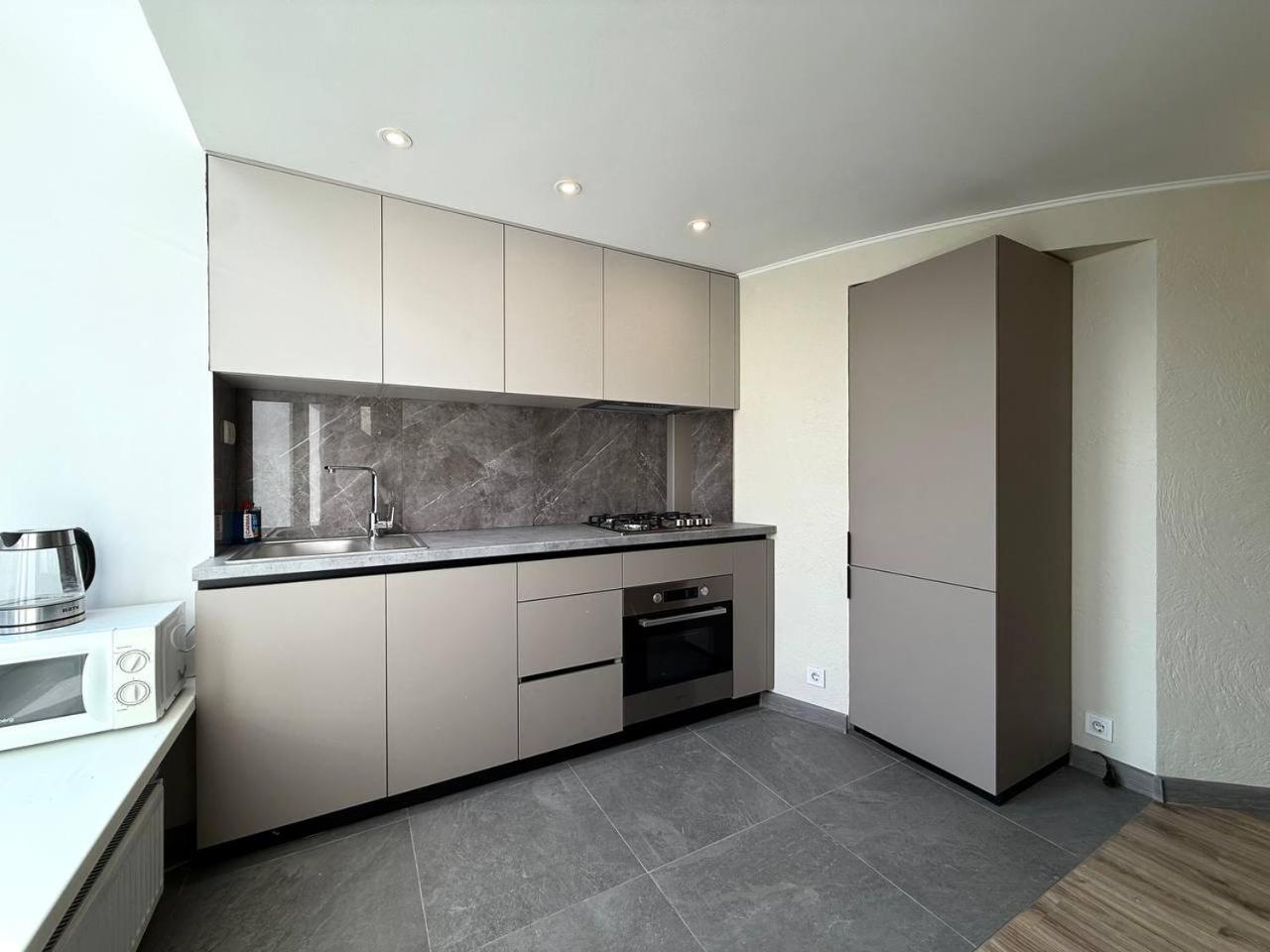 18 Deribasivska Street Jacuzzi Apartment Одеса Екстер'єр фото